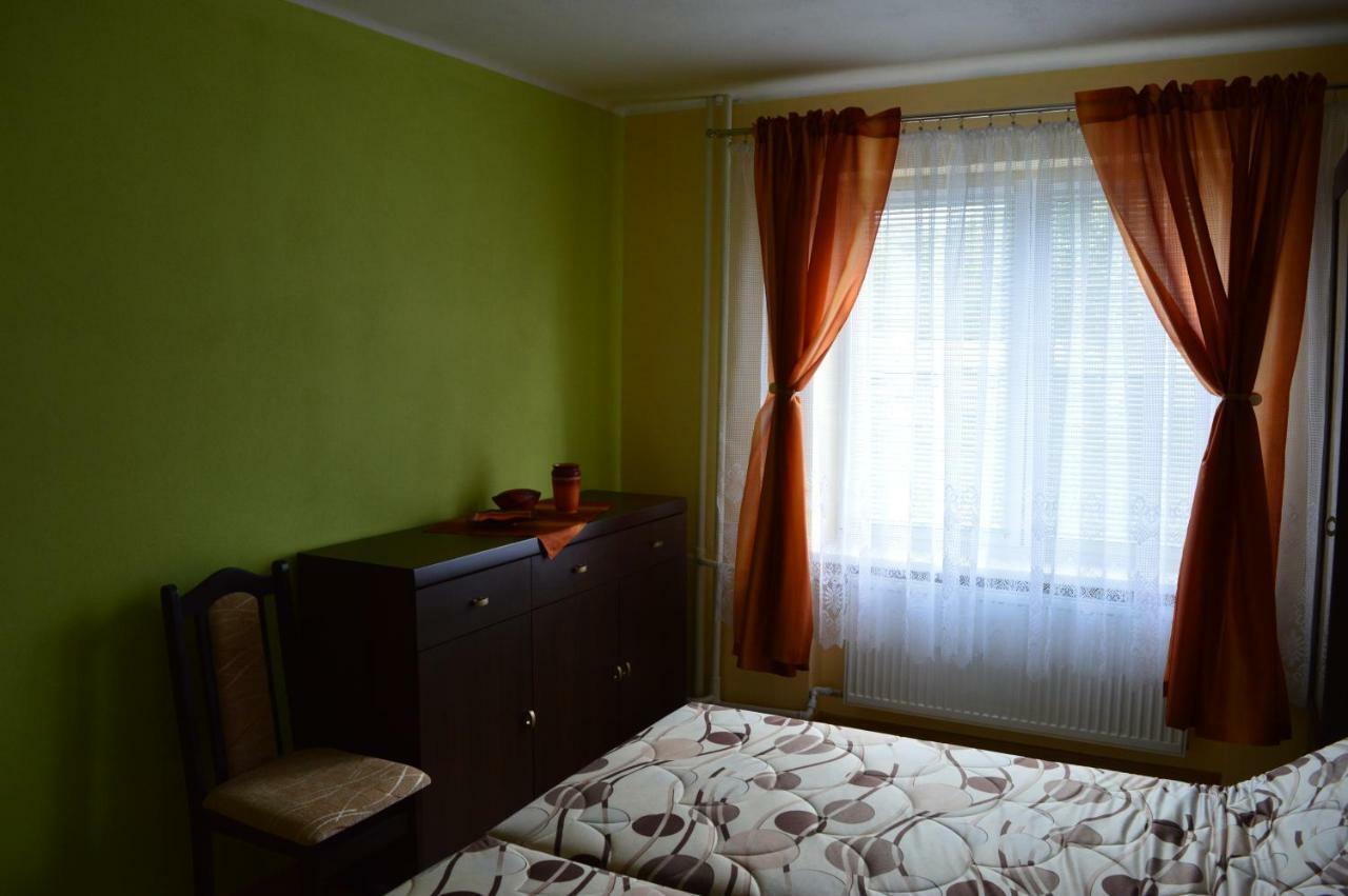 Barnabas Rusnak Ubytovanie V Sukromi Mucin 外观 照片